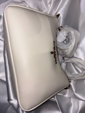 Kurt Geiger shoulder/Crossbody Chalk White
